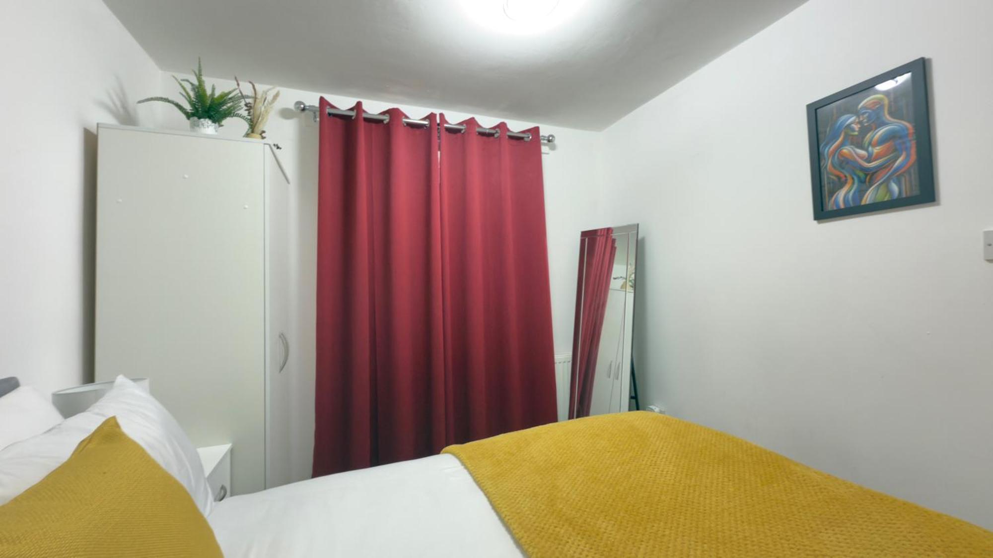 Free Parking Centre Long Local Stores Holiday home *